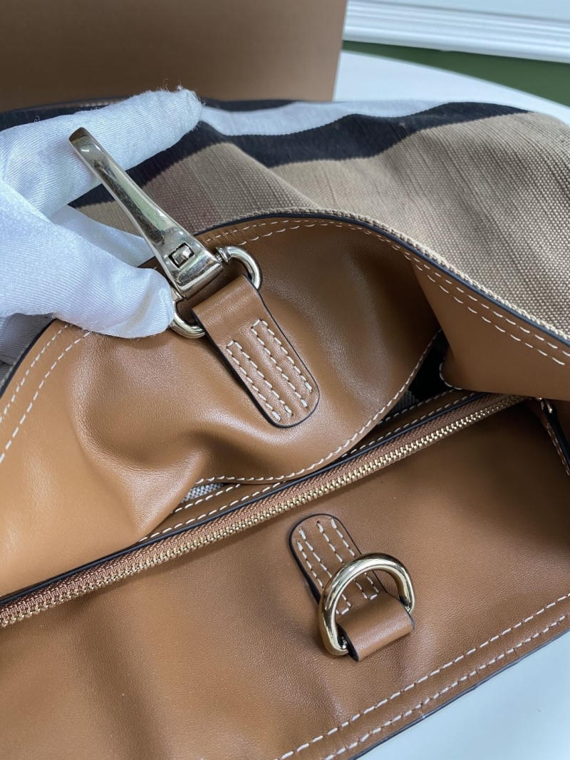 Bv*b*rry hobo bags